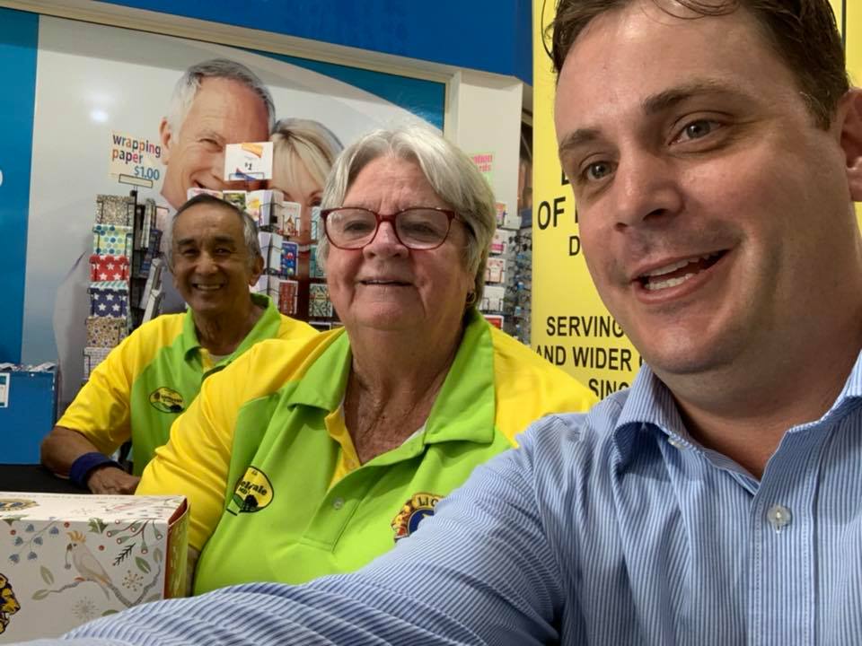 Helensvale Lions Christmas Cake Stall